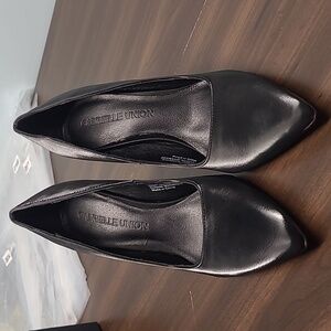 Gabrielle Union Size 6 Black Iridescent Set In Heel Pump